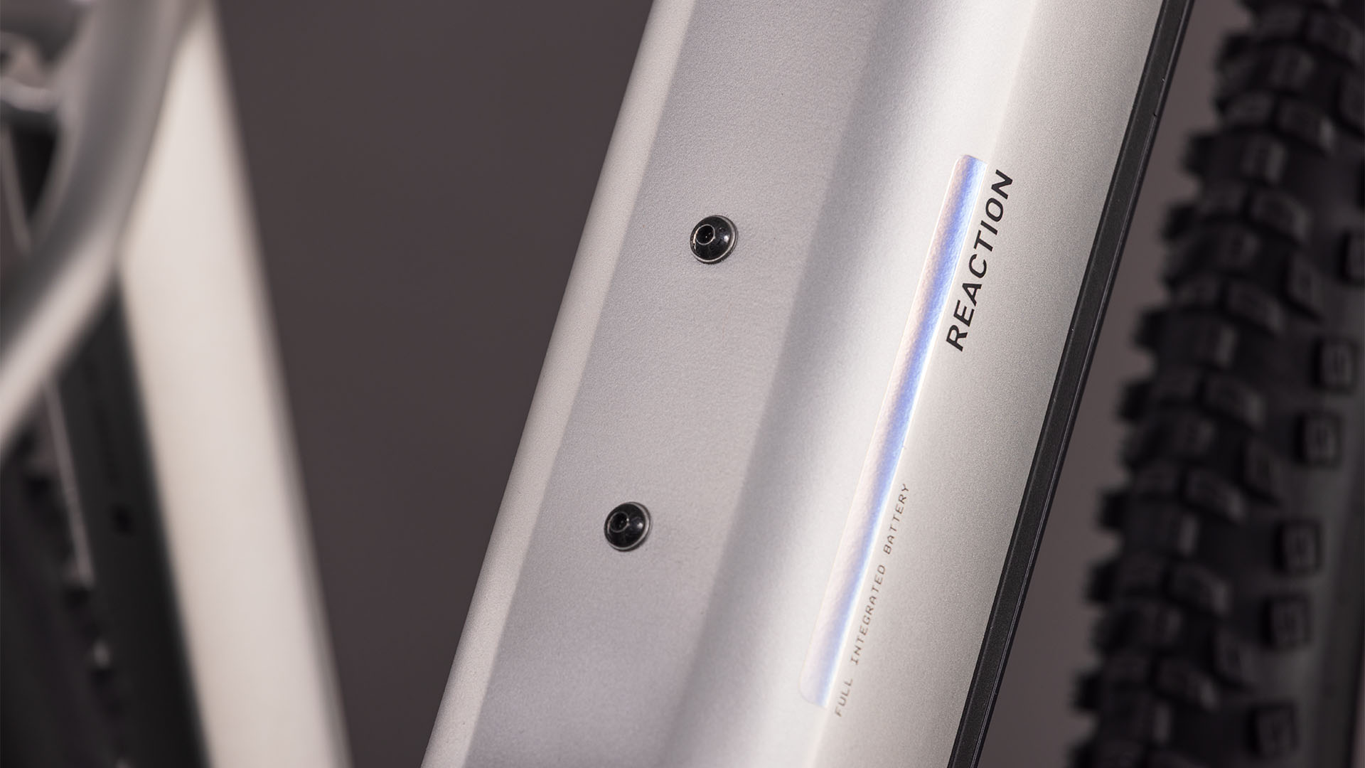 BICICLETA ELECTRICA CUBE REACTION HYBRID ONE 800 SLEEKGREY PRISM 2026 cadru XL (22") - roti 29 [2]