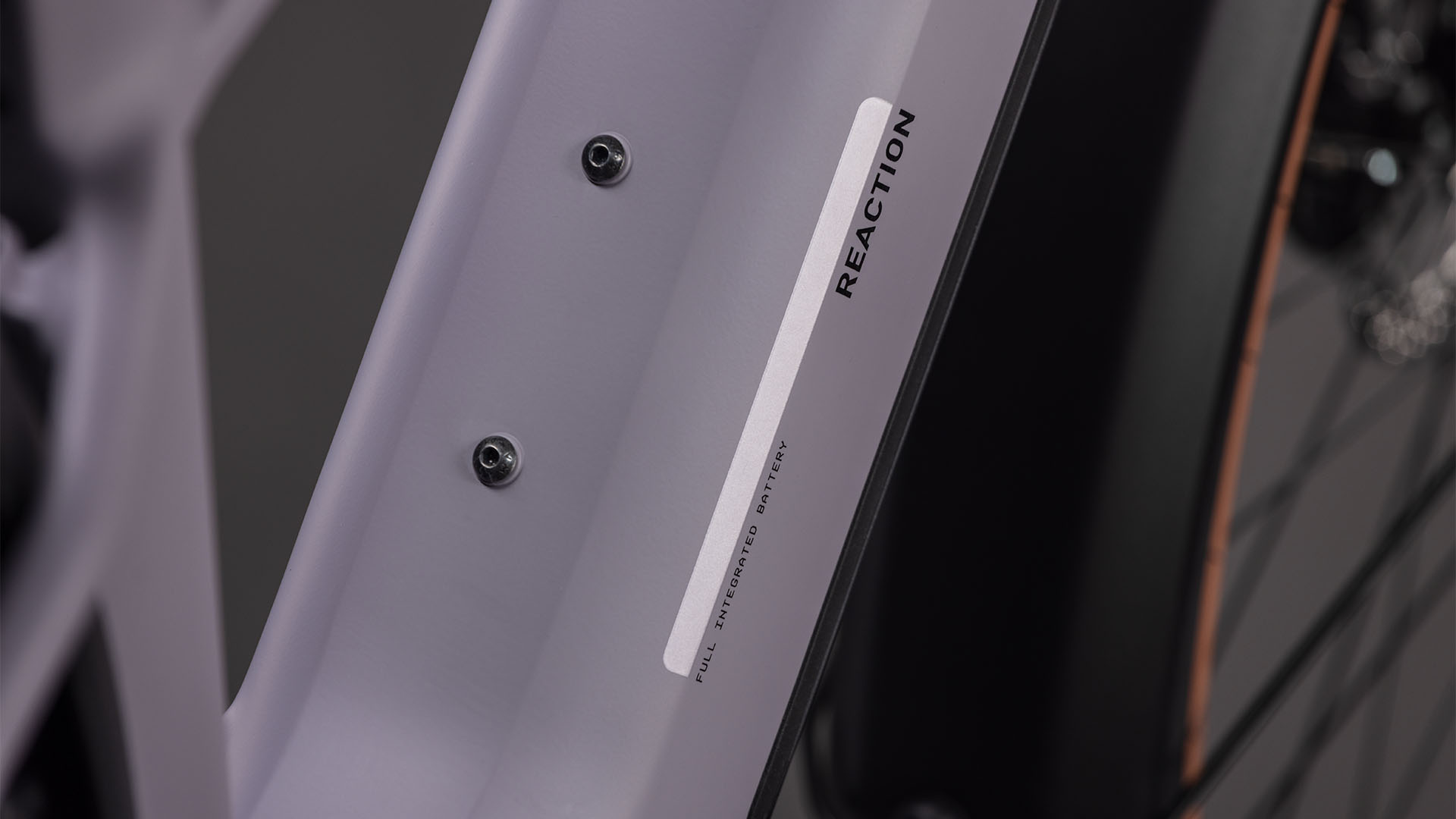 BICICLETA ELECTRICA CUBE REACTION HYBRID PERFORMANCE 600 FE PLUMGREY BLACK 2026 cadru XXL (23") - roti 29 [2]