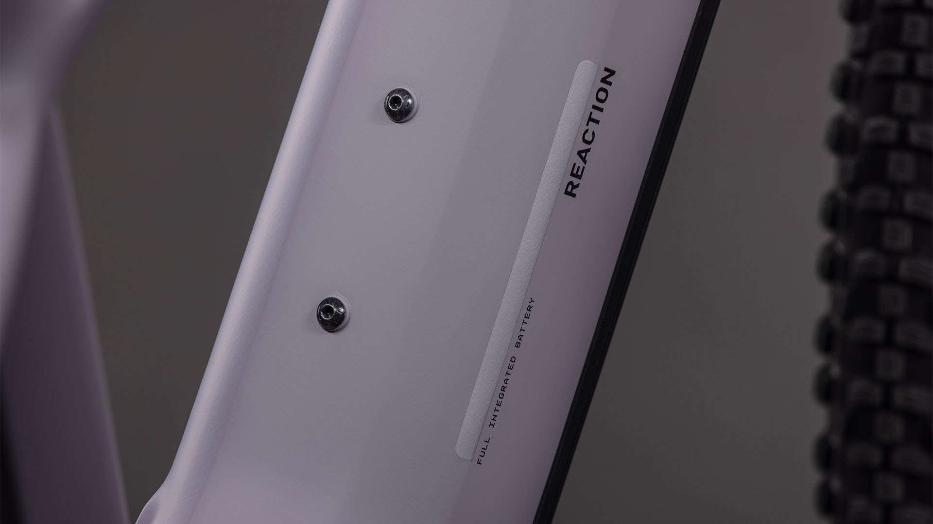 BICICLETA ELECTRICA CUBE REACTION HYBRID PERFORMANCE 600 PLUMGREY BLACK 2026 cadru S (16") - roti 27.5 [2]