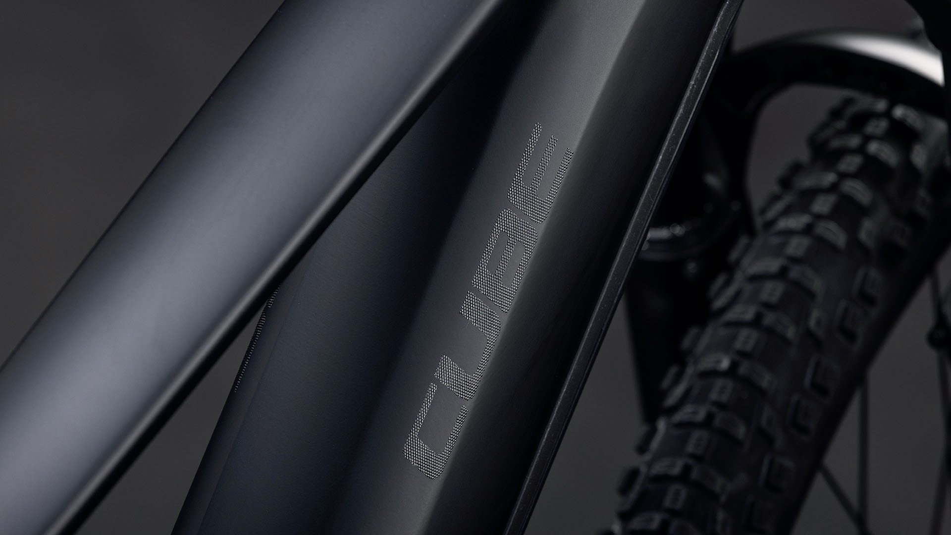 BICICLETA ELECTRICA CUBE REACTION HYBRID PRO 800 BLACKLINE 2026 cadru M (18") - roti 29 [2]