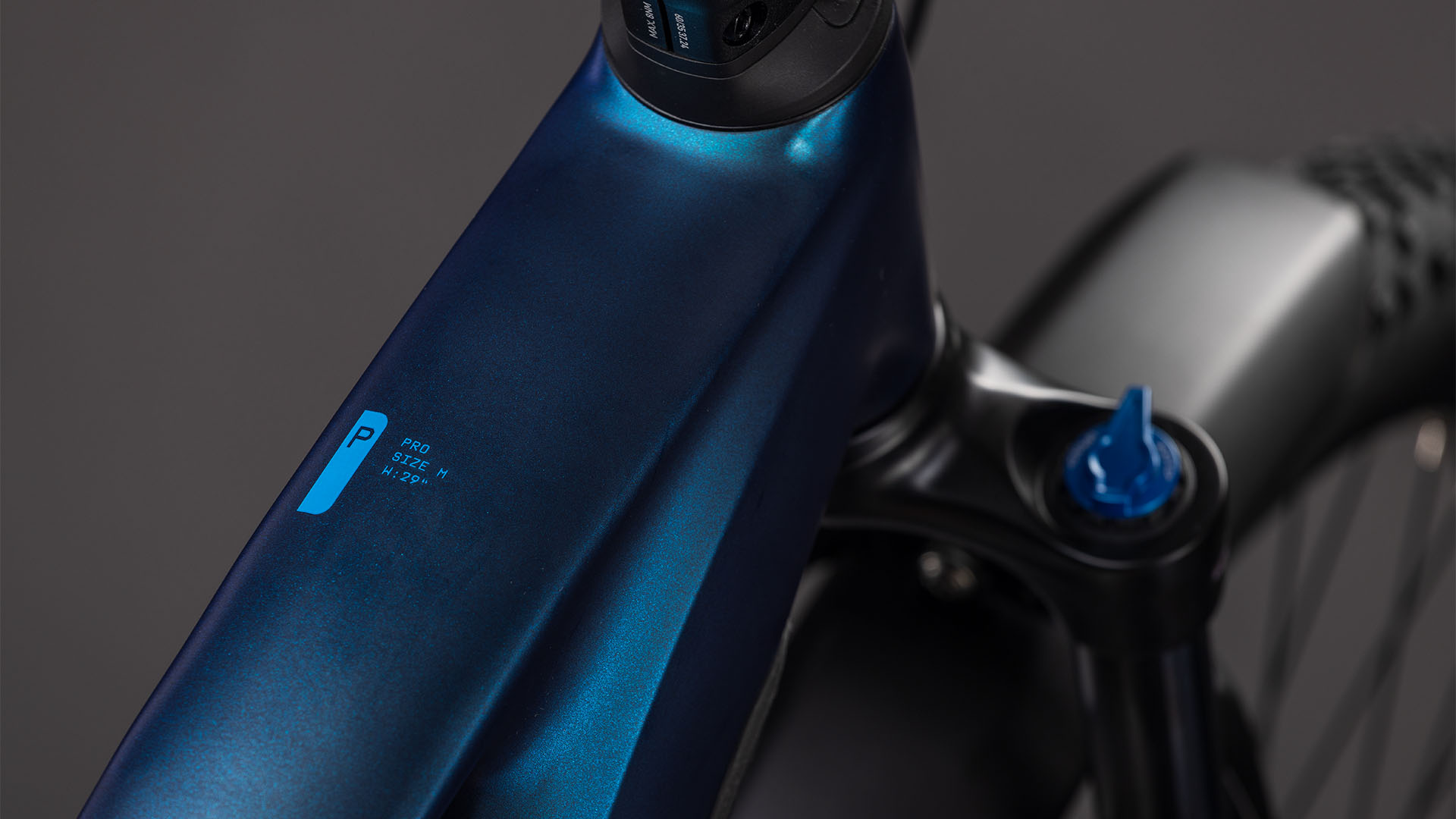 BICICLETA ELECTRICA CUBE REACTION HYBRID PRO 800 FE NEBULAR DAZZLE 2026 cadru XXL (23") - roti 29 [1]