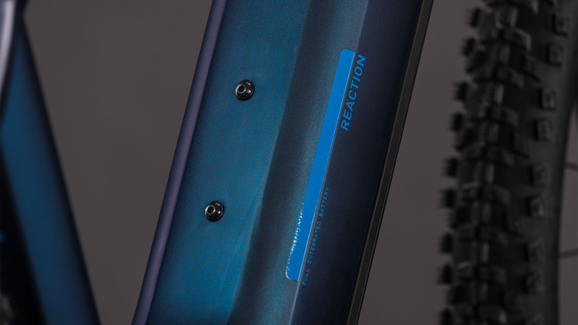 BICICLETA ELECTRICA CUBE REACTION HYBRID PRO 800 NEBULAR DAZZLE 2026 cadru XL (22") - roti 29 [2]