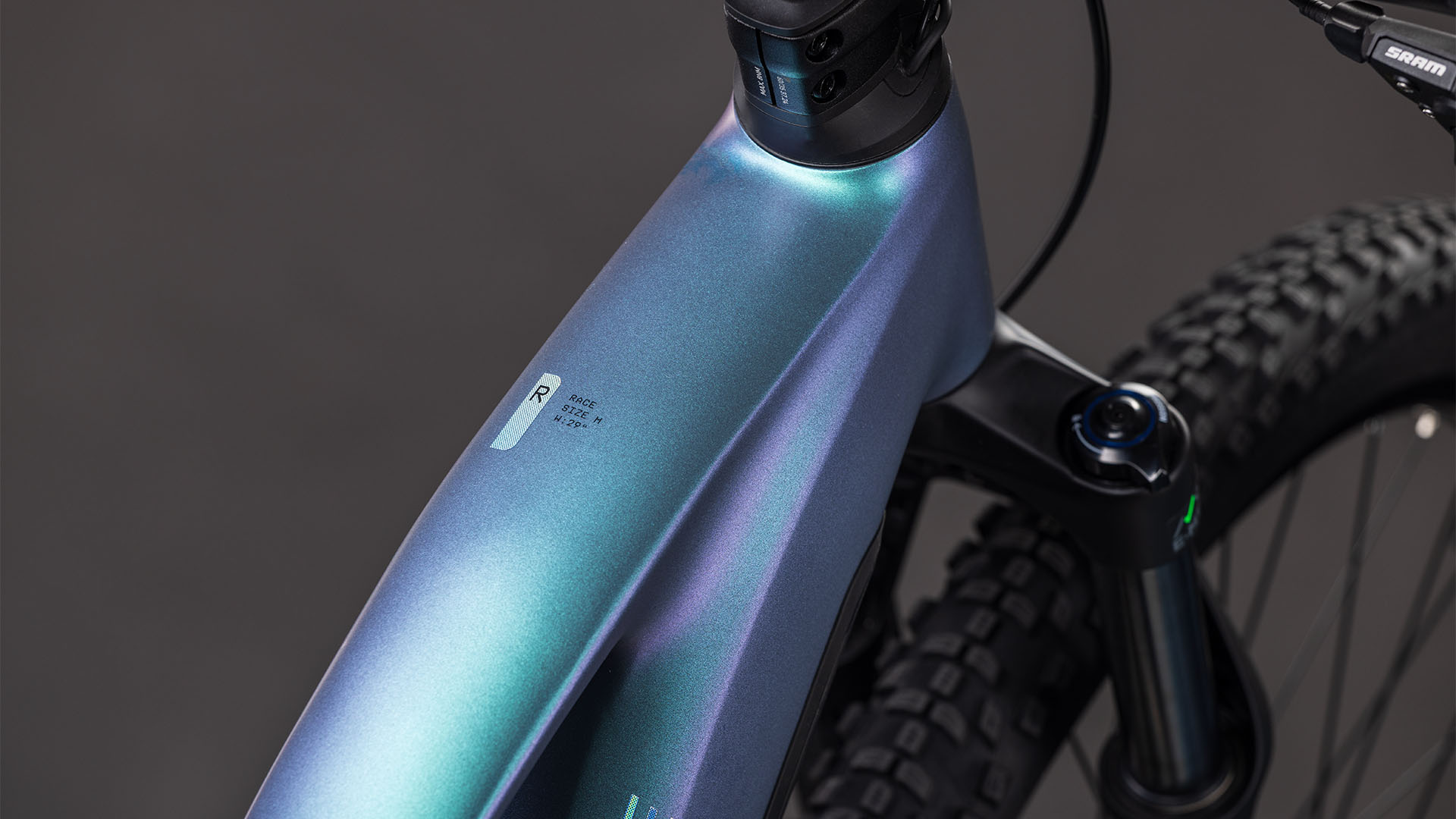 BICICLETA ELECTRICA CUBE REACTION HYBRID RACE 800 TRAPEZE POLARLIGHT PRISM 2026 cadru XL (22") - roti 29 [2]