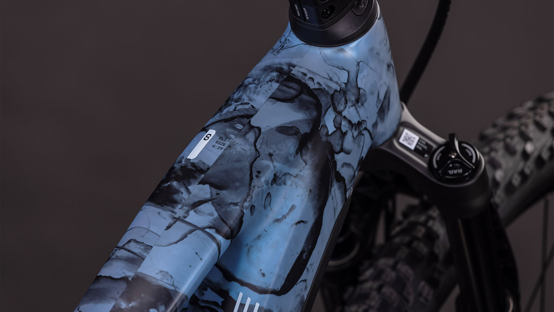 BICICLETA ELECTRICA CUBE REACTION HYBRID SLT 800 HAZEBLUE FUME 2026 cadru M (18") - roti 29 [1]