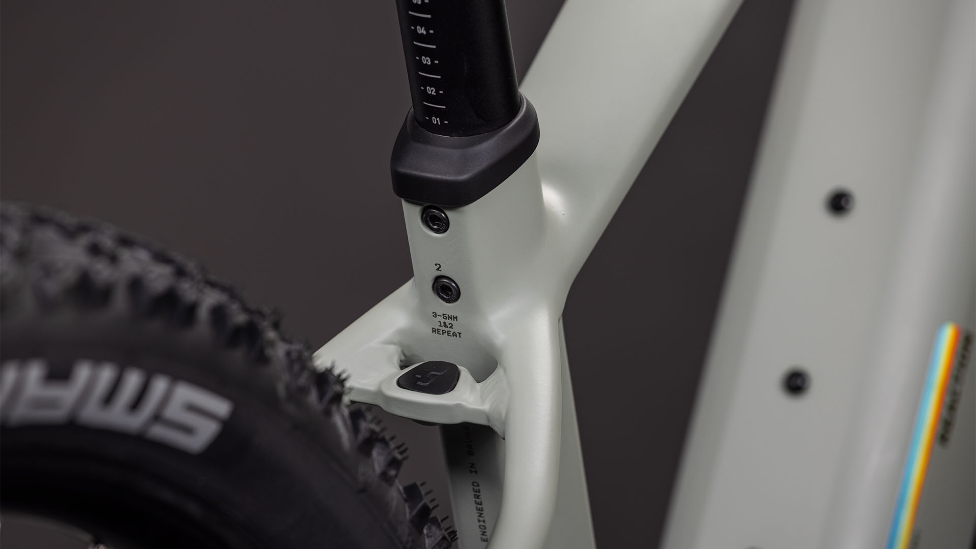 BICICLETA ELECTRICA CUBE REACTION HYBRID SLT 800 REEDBEIGE SAGEBRUSHGREEN 2026 cadru XXL (23") - roti 29 [2]