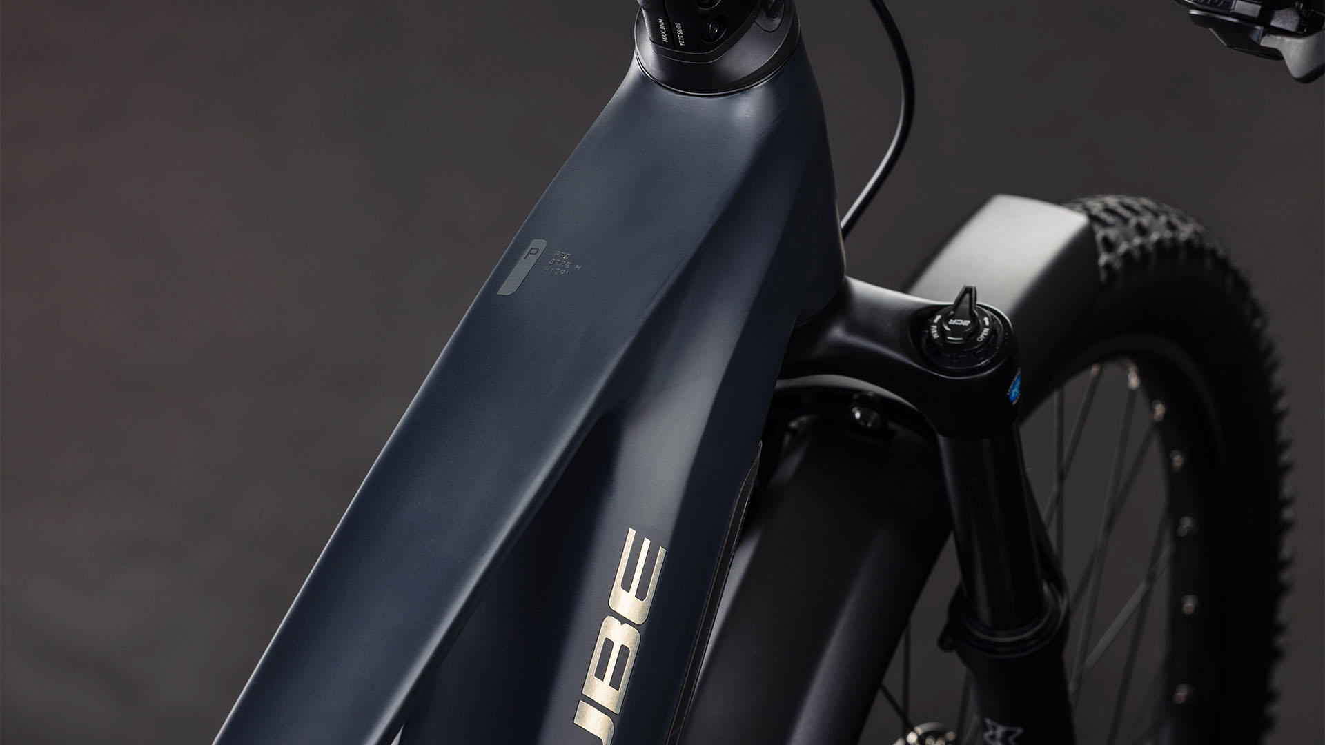 BICICLETA ELECTRICA CUBE STEREO HYBRID ONE22 PRO 600 FE NIGHT CHROME 2026 cadru S (16") - roti 27.5 [2]