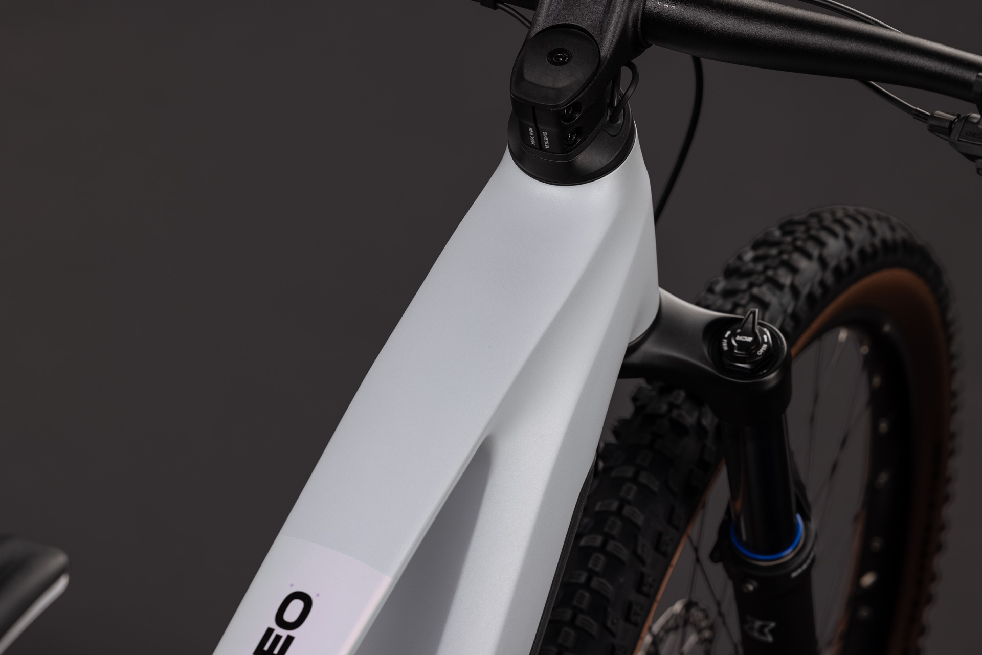 BICICLETA ELECTRICA CUBE STEREO HYBRID ONE22 PRO 800 FOGGREY SPARKLEROSE 2027 cadru XL (22") - roti 29 [1]
