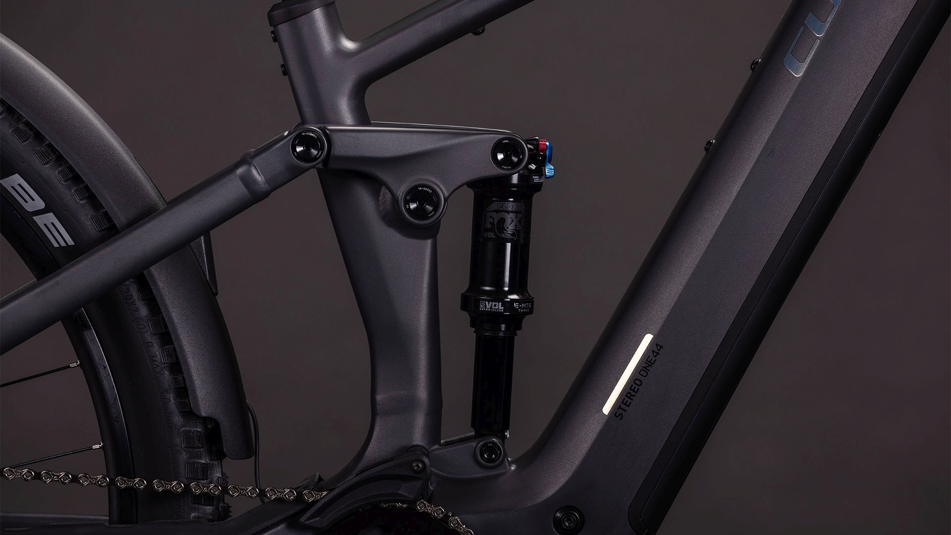 BICICLETA ELECTRICA CUBE STEREO HYBRID ONE44 EXC 800 FE IRONGREY CHROME 2026 cadru S (16") - roti 27.5 [3]