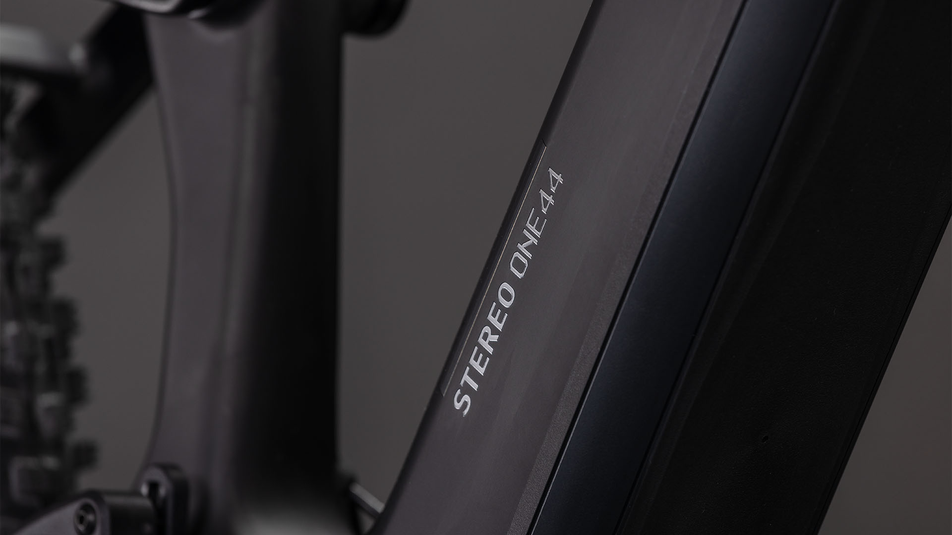 BICICLETA ELECTRICA CUBE STEREO HYBRID ONE44 HPC RACE 800 BLACKLINE 2026 cadru L (20") - roti 29 [4]