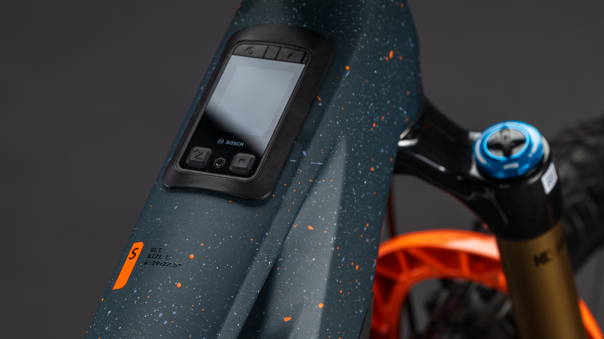 BICICLETA ELECTRICA CUBE STEREO HYBRID ONE77 HPC SLT 800 GALAXY ORANGE 2026 XL [2]