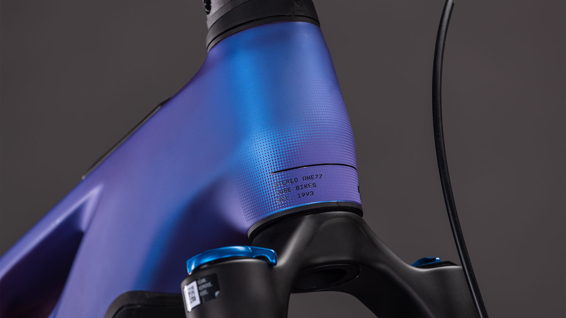 BICICLETA ELECTRICA CUBE STEREO HYBRID ONE77 HPC SLX 800 BLUEIRIS BLACK 2026 L [2]