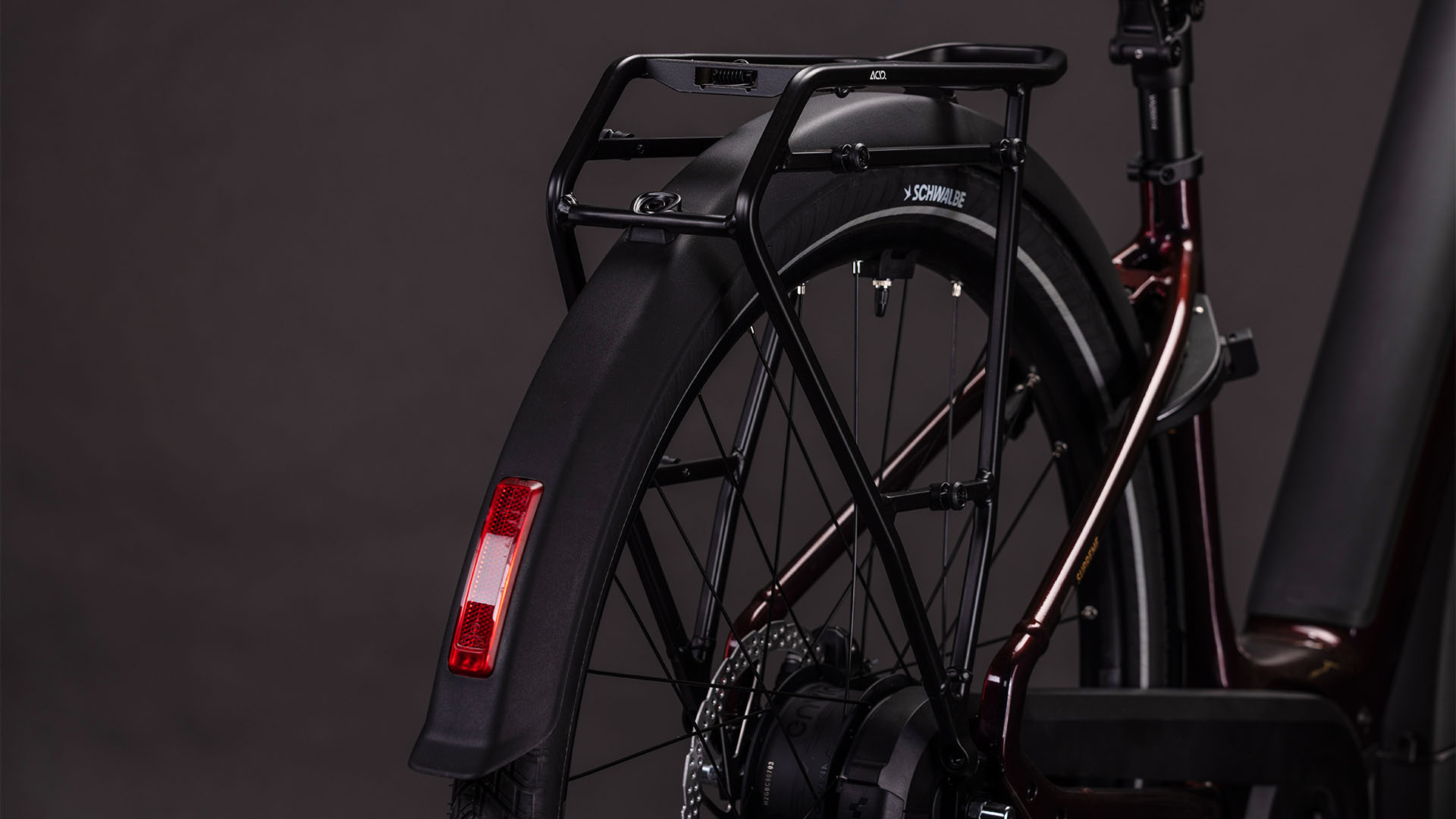 BICICLETA ELECTRICA CUBE SUPREME HYBRID COMFORT PRO 600 EASY ENTRY SOLARECLIPSE GOLD 2026 50 cm [3]