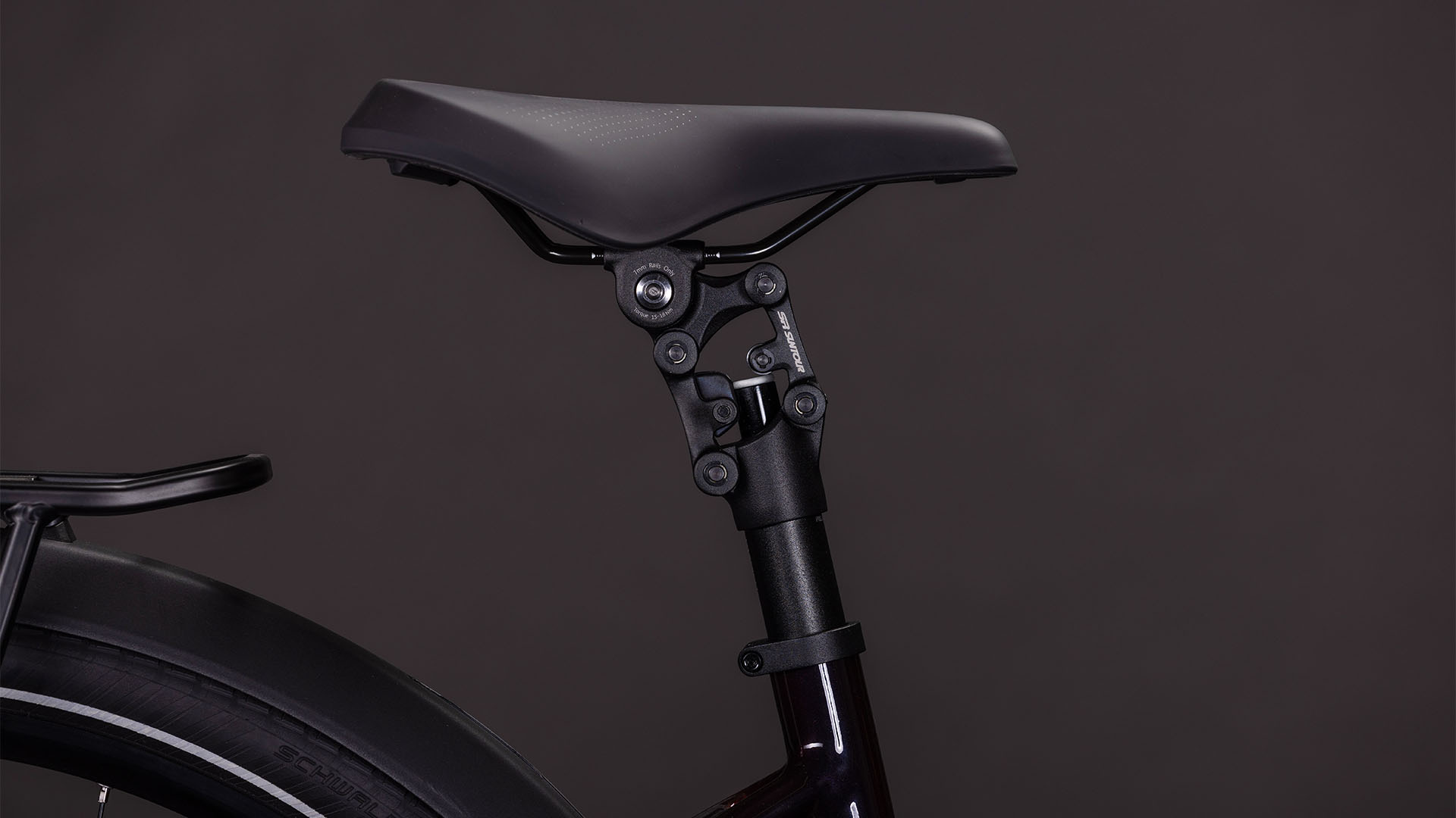 BICICLETA ELECTRICA CUBE SUPREME HYBRID COMFORT PRO 600 EASY ENTRY SOLARECLIPSE GOLD 2026 42 cm [4]