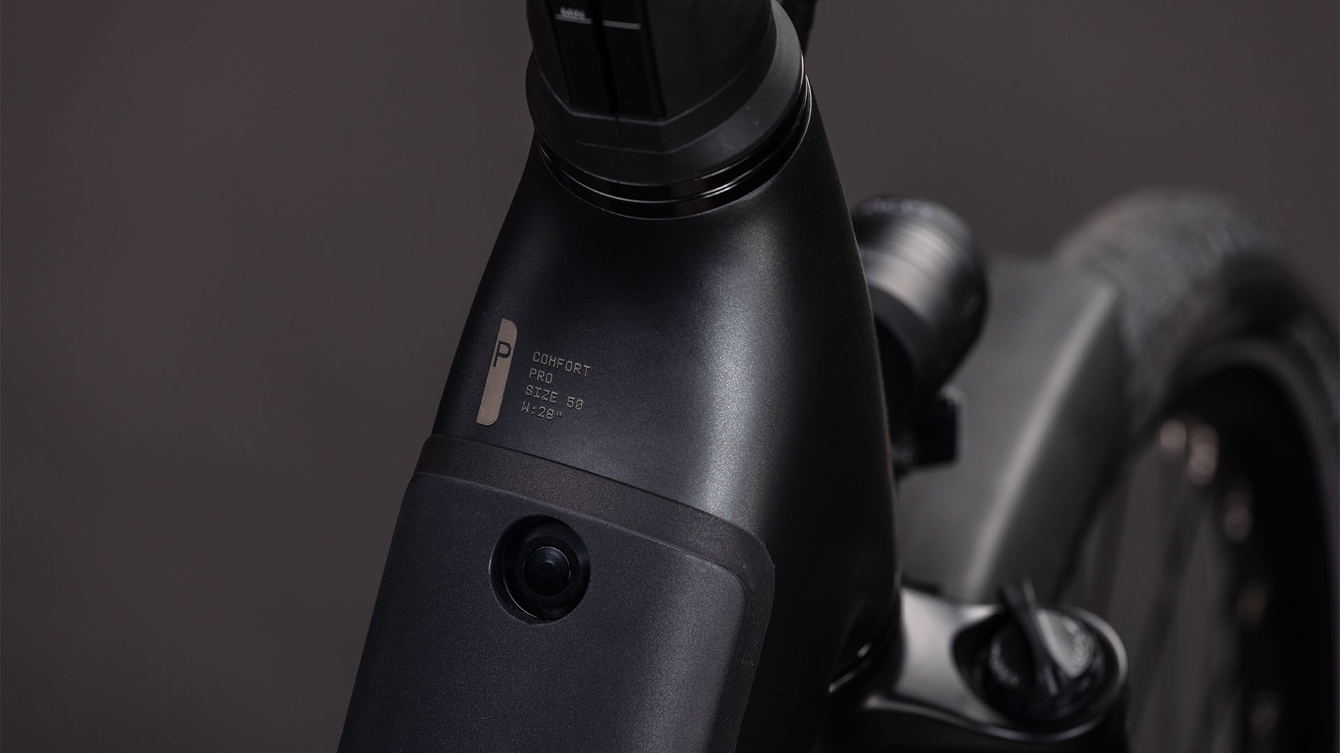 BICICLETA ELECTRICA CUBE SUPREME HYBRID COMFORT PRO 600 EASY ENTRY GREY CHROME 2026 46 cm [1]