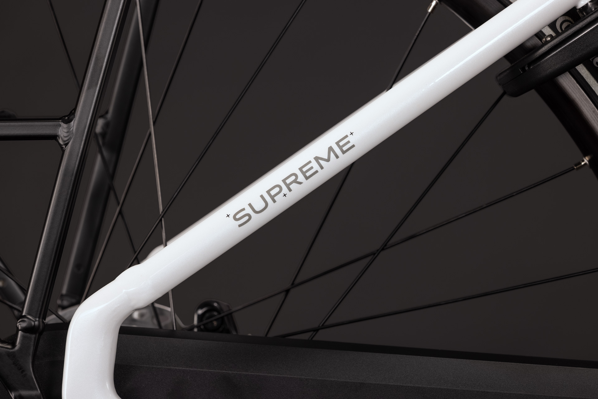 BICICLETA ELECTRICA CUBE SUPREME RT HYBRID COMFORT EX 600 EASY ENTRY METALLICWHITE REFLEX 2027 cadru 50cm - roti 28 [3]