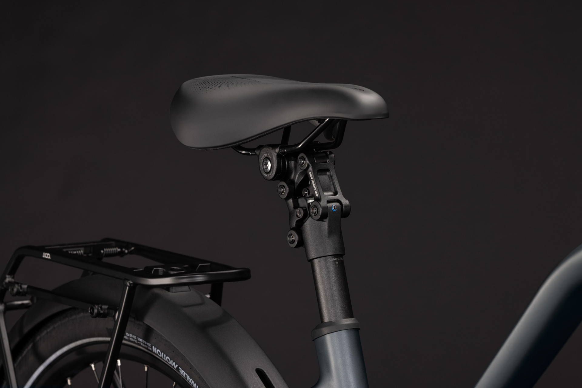 BICICLETA ELECTRICA CUBE TOURING HYBRID DELUXE SLX 800 TRAPEZE SLABGREY CHROME 2027 46 cm [4]
