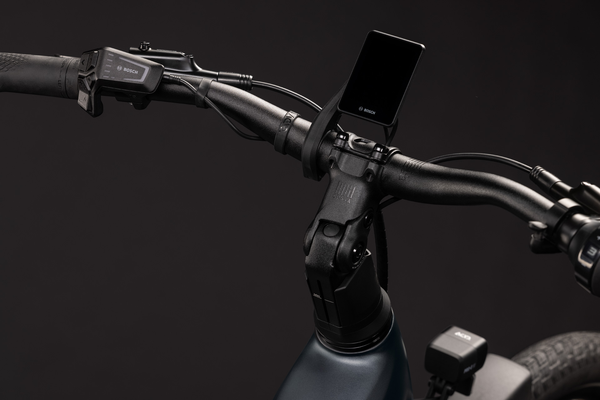 BICICLETA ELECTRICA CUBE TOURING HYBRID DELUXE SLX 800 TRAPEZE SLABGREY CHROME 2027 58 cm [2]