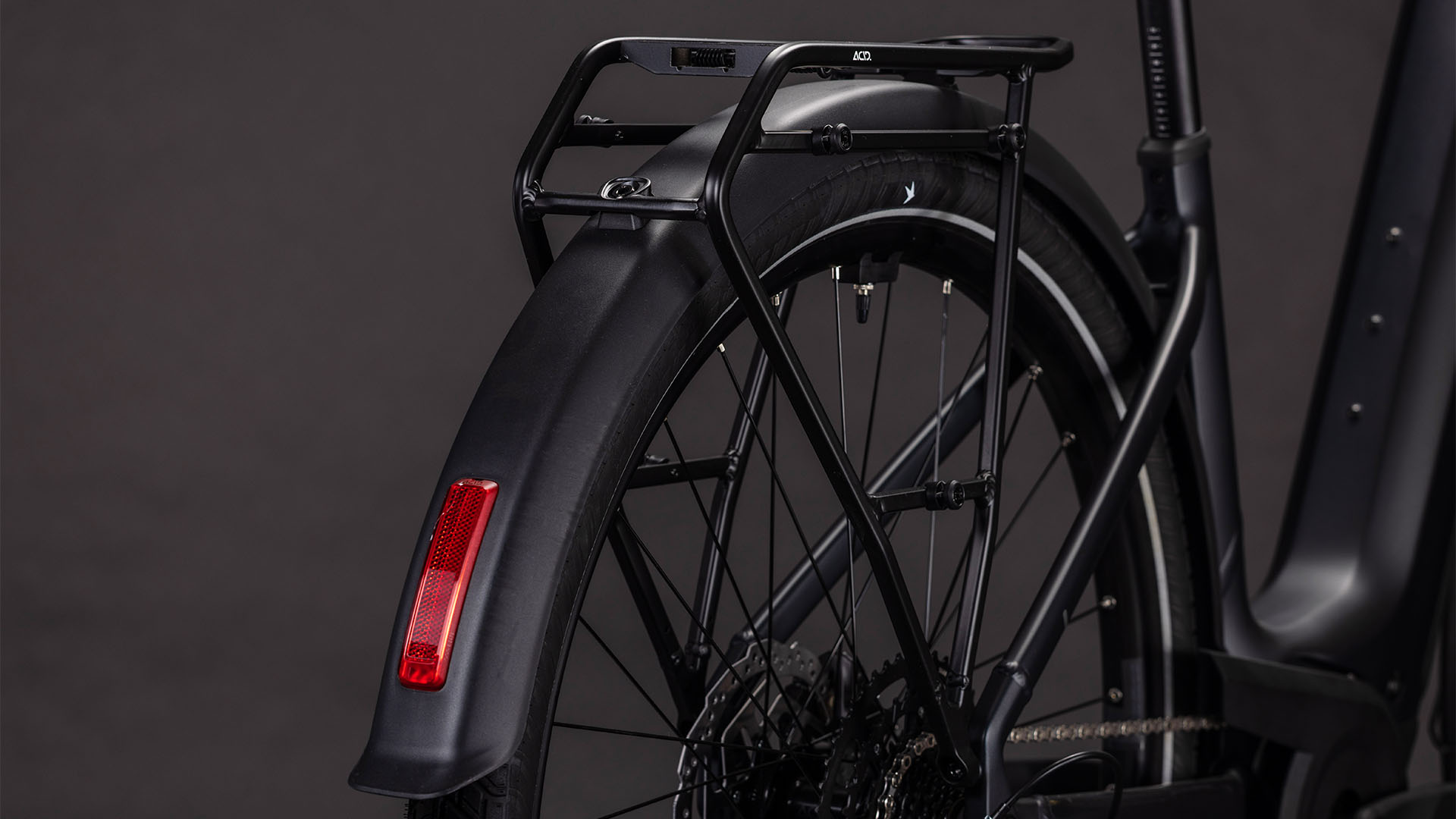 BICICLETA ELECTRICA CUBE TOURING HYBRID ONE 600 EASY ENTRY COAL CHROME 2026 54 cm [3]