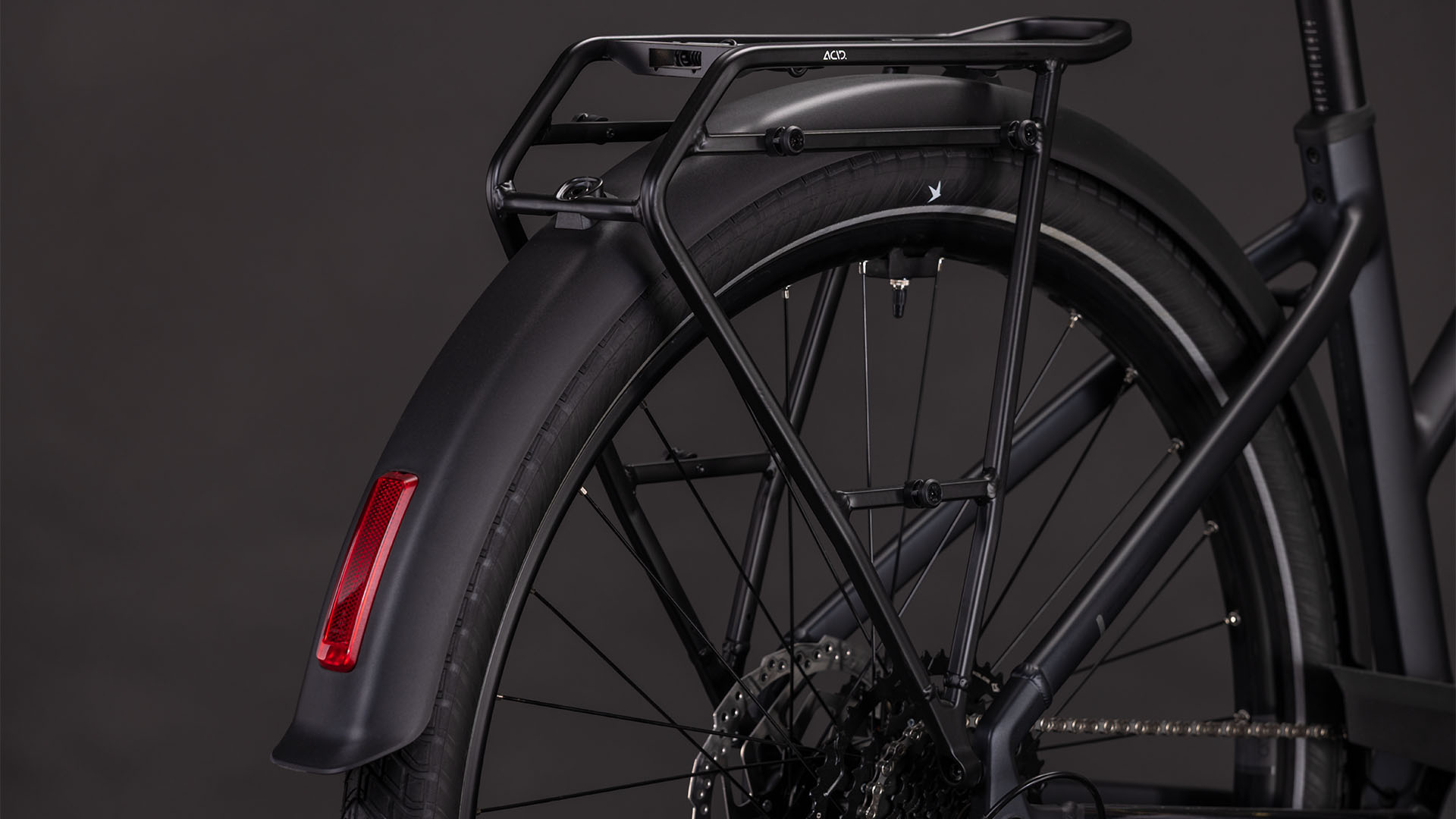 BICICLETA ELECTRICA CUBE TOURING HYBRID ONE 600 TRAPEZE COAL CHROME 2026 58cm [2]