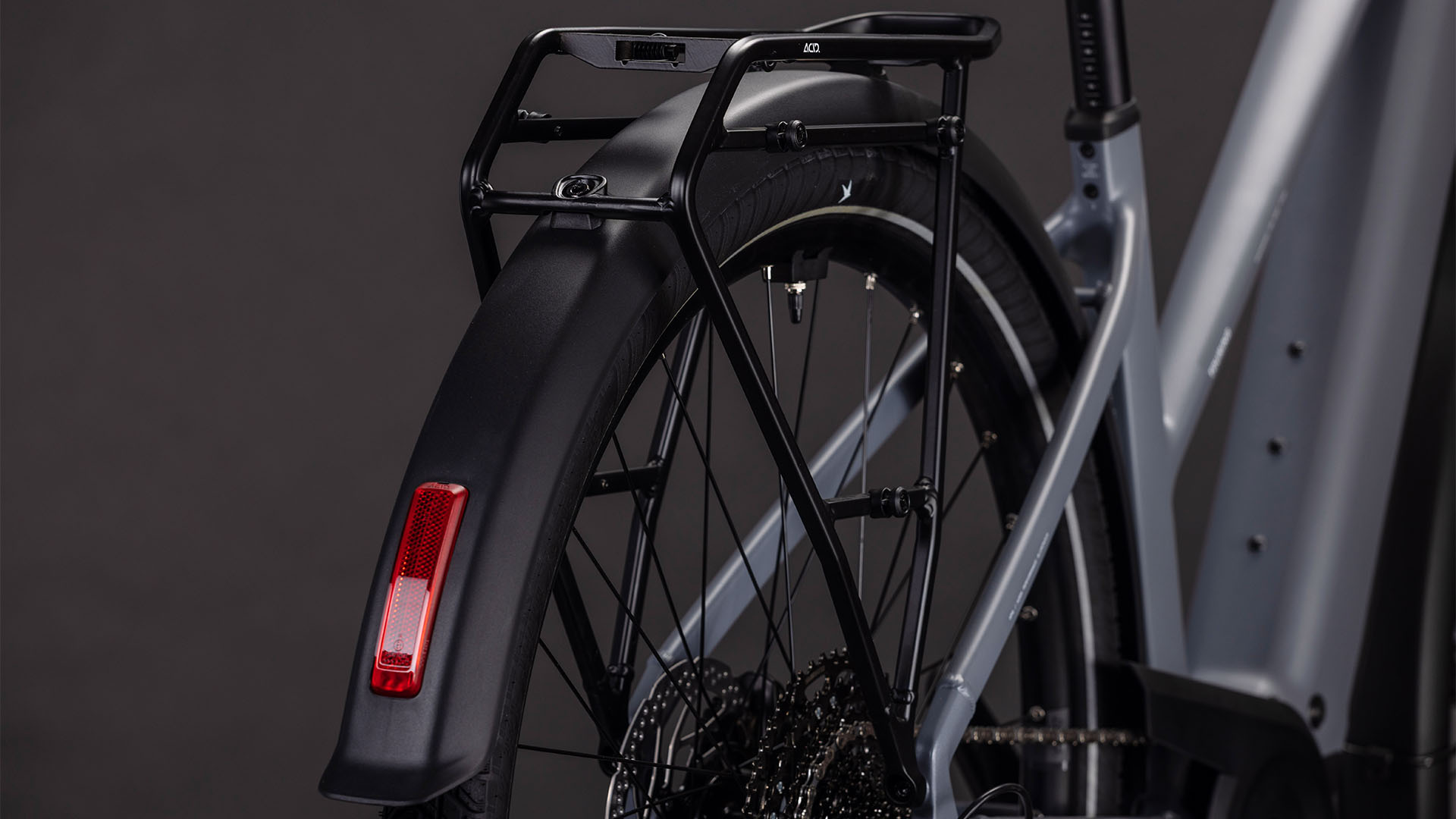 BICICLETA ELECTRICA CUBE TOURING HYBRID PRO 800 TRAPEZE PEARLGREY GREY 2026 50 cm [2]