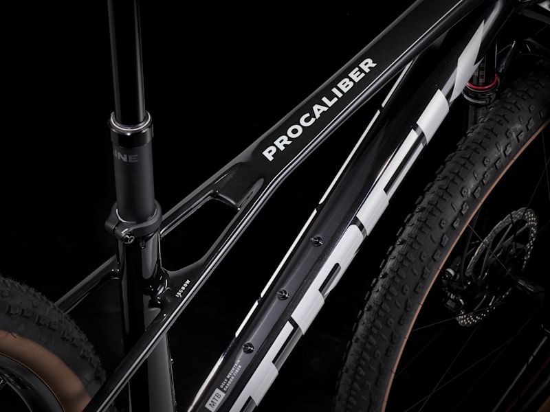 BICICLETA TREK PROCALIBER 9.6 29 DARK WEB S 29 [4]
