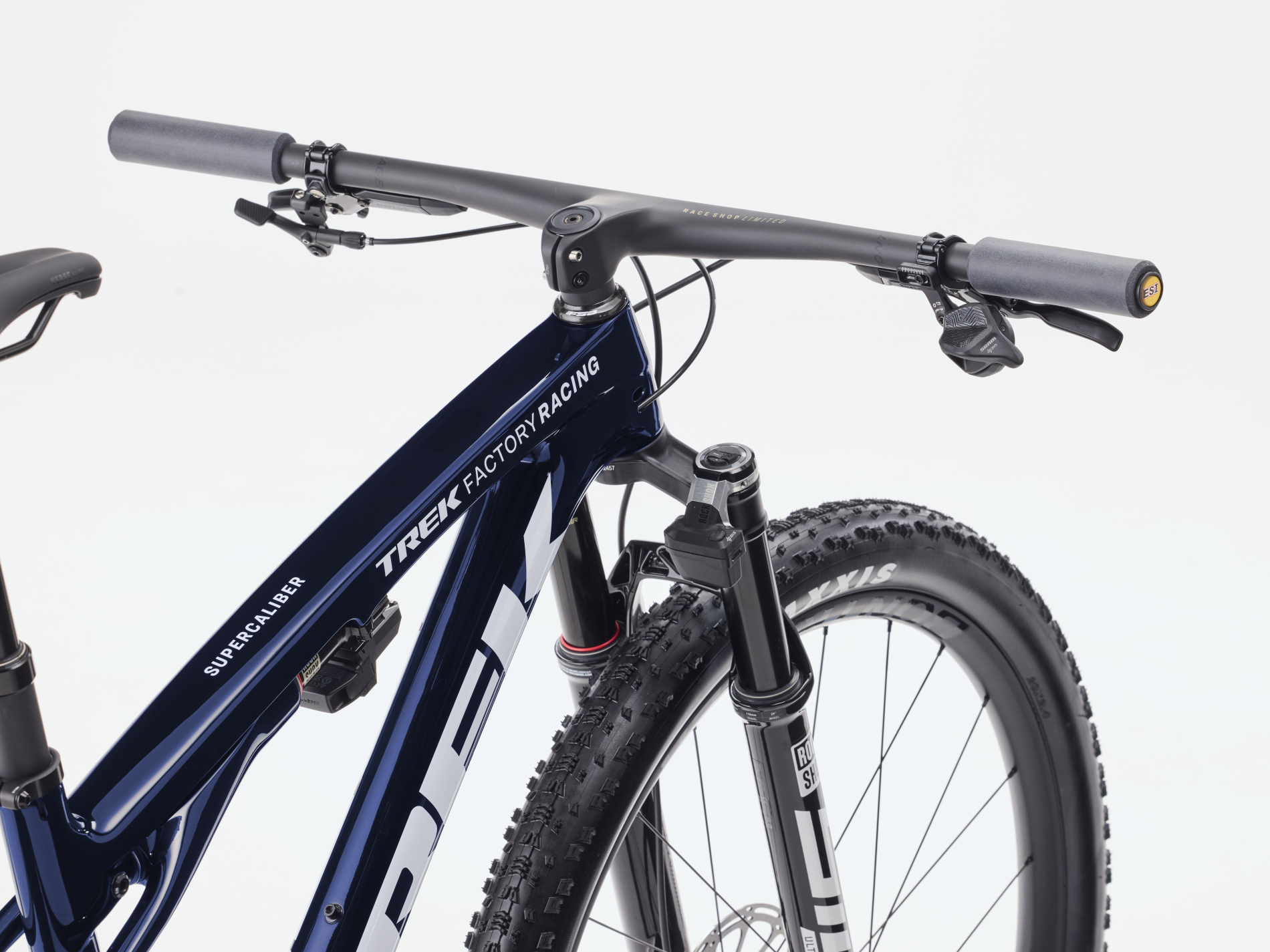 BICICLETA TREK SUPERCALIBER SLR9.8XO FA RED SMOKE/DRIZZLE M [2]