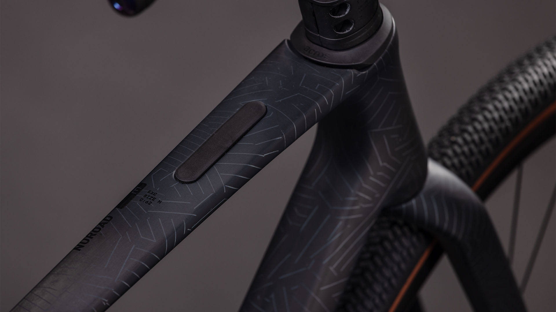 BICICLETA CUBE NUROAD C:62 EXC CARBON CRISSCROSS 2026 XS [1]