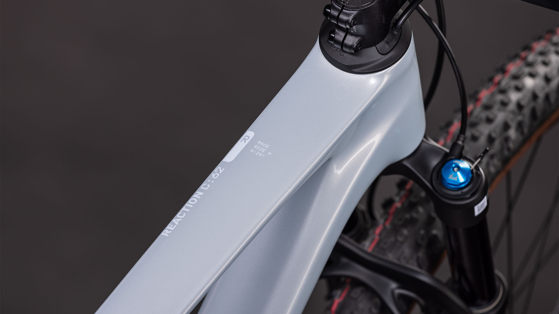 BICICLETA CUBE REACTION C:62 RACE FOGGREY WHITE 2026 S [1]