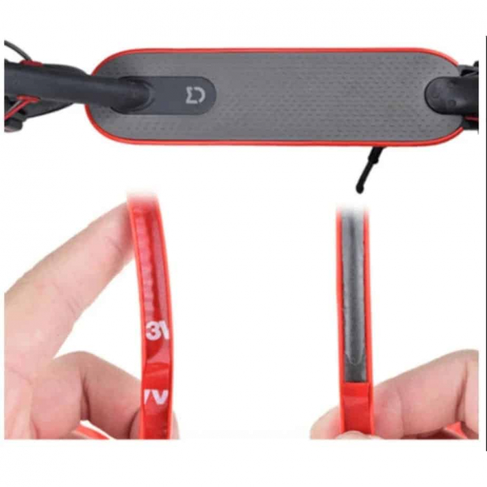 Banda silicon autoadeziva bumper antisoc pentru protejarea marginilor trotinetei electrice scurter Xiaomi Mijia M365, rosu [2]