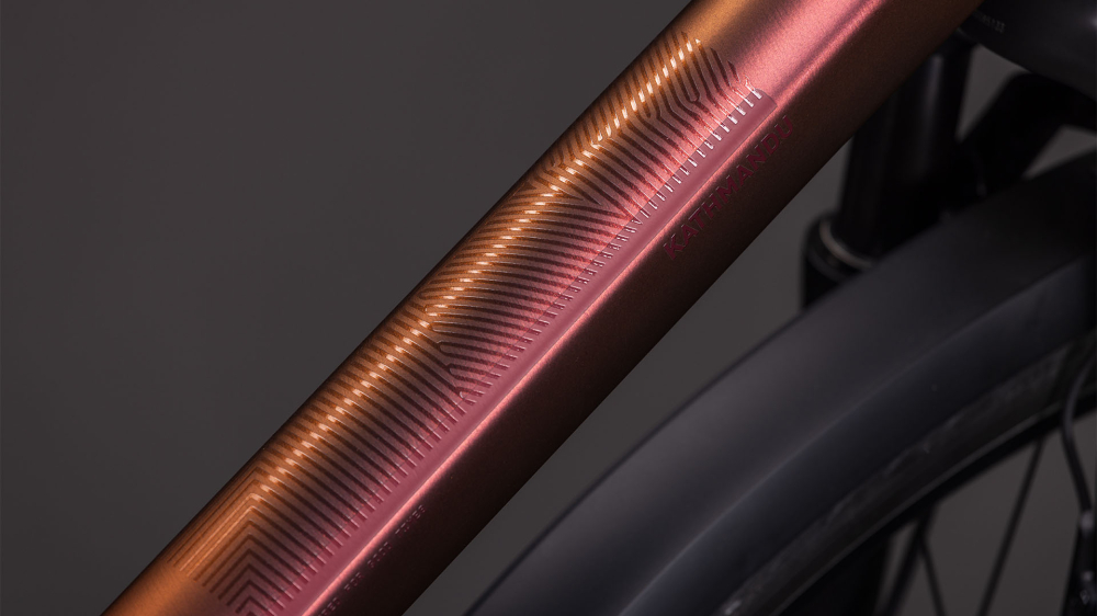 BICICLETA CUBE KATHMANDU PRO SUNGLOW PRIZM 2026 54 cm [3]