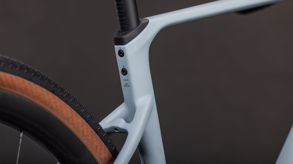 BICICLETA CUBE NUROAD C:62 PRO VULCAN PRISM 2026 S [4]