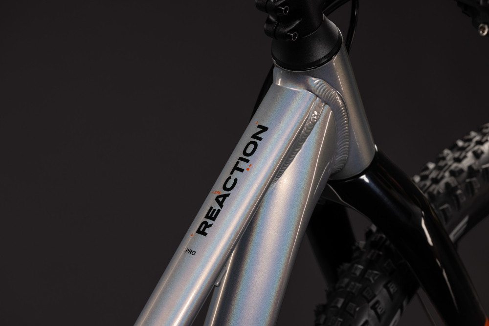BICICLETA CUBE REACTION 240 PRO PRIZMPOLISHED RED 2027 roti 24 [2]