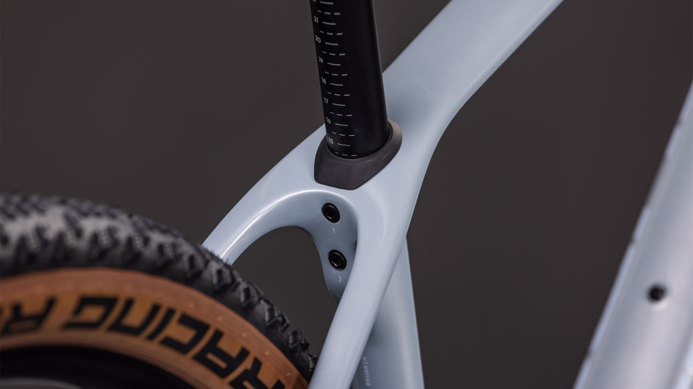 BICICLETA CUBE REACTION C:62 RACE FOGGREY WHITE 2026 M [3]