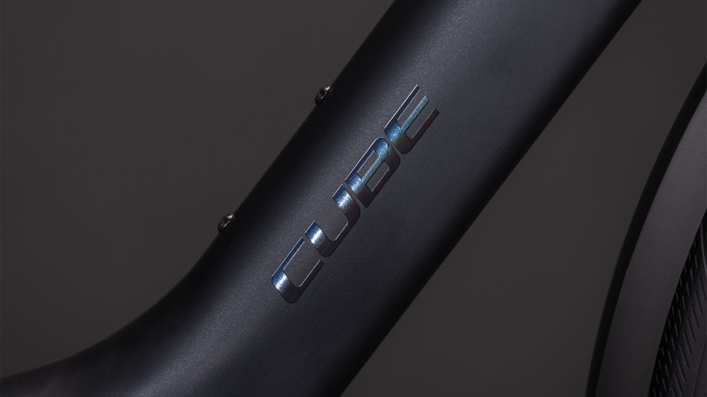 BICICLETA ELECTRICA CUBE EDITOR HYBRID PRO 400X FE COAL PRISM 2026 50 cm [5]