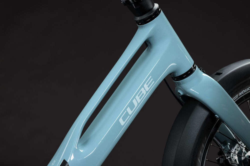 BICICLETA ELECTRICA CUBE FOLD HYBRID 540 ARUBABLUE SKY 2027 One Size [2]