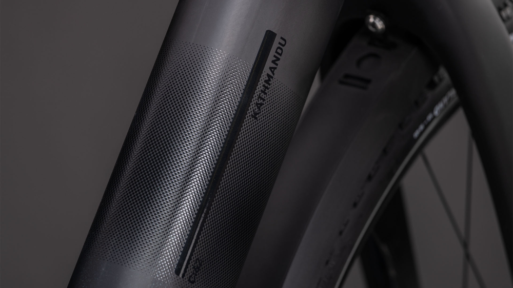 BICICLETA ELECTRICA CUBE KATHMANDU HYBRID C:62 SLX 400X EASY ENTRY LIQUIDBLACK BLUEDUST 2026 58 cm [3]