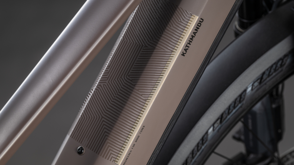 BICICLETA ELECTRICA CUBE KATHMANDU HYBRID EXC 800 TRAPEZE CEDAR CHROME 2026 46 cm [3]