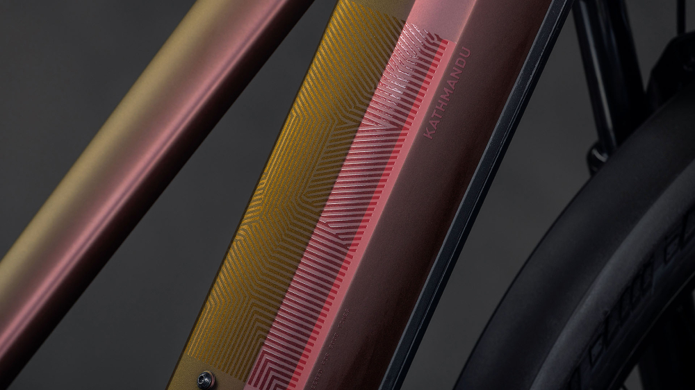 BICICLETA ELECTRICA CUBE KATHMANDU HYBRID PRO 800 TRAPEZE SUNGLOW CHROME 2026 46 cm [4]