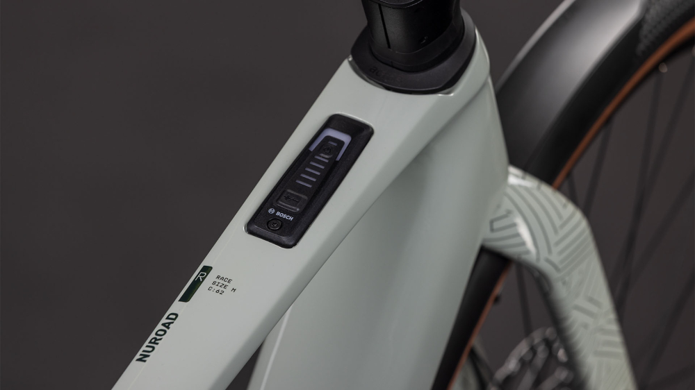 BICICLETA ELECTRICA CUBE NUROAD HYBRID C:62 RACE 400X FE REEDBEIGE BLACK 2026 M [2]