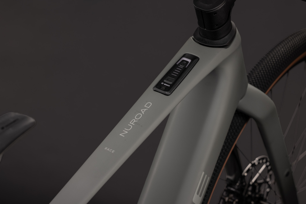 BICICLETA ELECTRICA CUBE NUROAD HYBRID C:62 RACE 400X OLDGREY GREY 2027 XL [2]