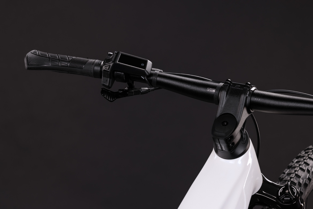 BICICLETA ELECTRICA CUBE REACTION HYBRID RACE 800 SNOW BLACK 2027 cadru L (20") - roti 29 [2]