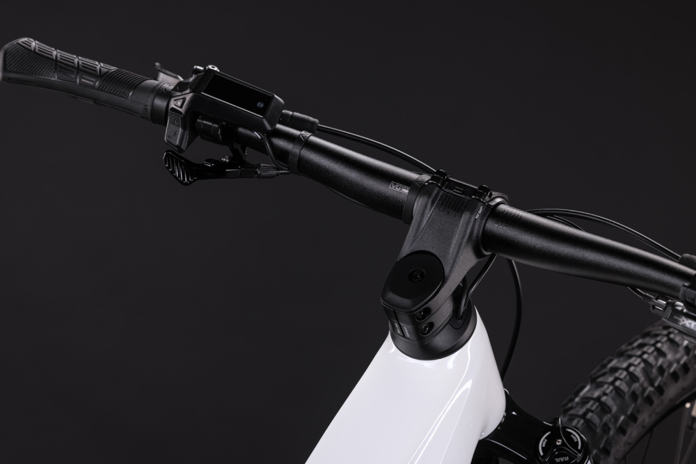 BICICLETA ELECTRICA CUBE REACTION HYBRID RACE 800 TRAPEZE SNOW BLACK 2027 cadru S (16") - roti 27.5 [2]