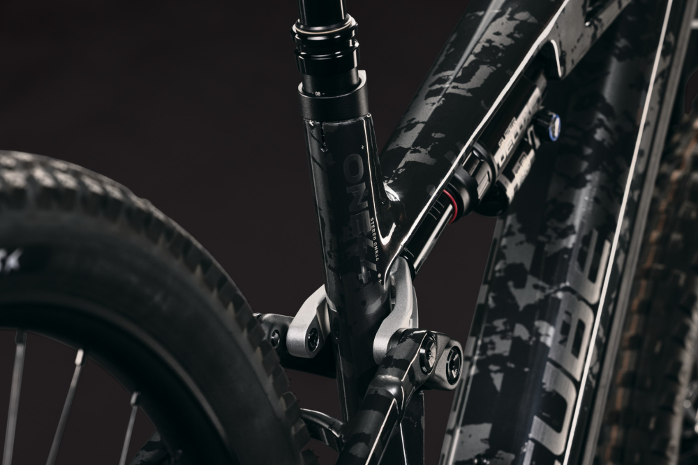 BICICLETA ELECTRICA CUBE STEREO HYBRID ONE44 HPC SUPER TM 800 GRAPHITEGLITCH GREY 2027 cadru M (18") - roti 29 [3]