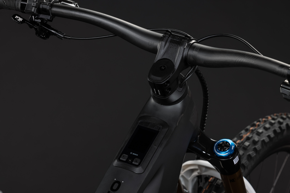 BICICLETA ELECTRICA CUBE STEREO HYBRID ONE77 HPC AT 800 CARBON WHITE 2027 XL [2]