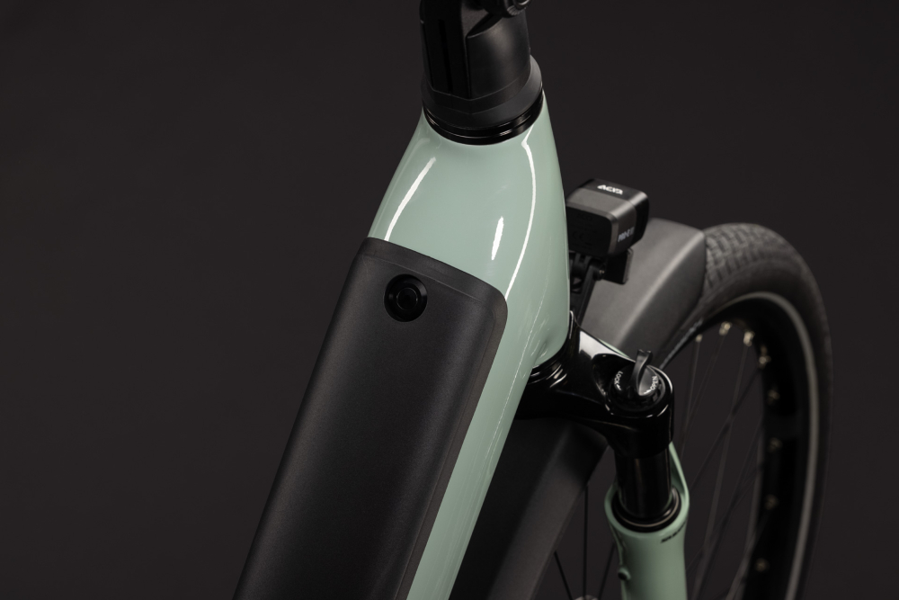 BICICLETA ELECTRICA CUBE SUPREME HYBRID DELUXE ONE 600 EASY ENTRY ALOEGREEN REFLEX 2027 cadru 46cm - roti 28 [2]