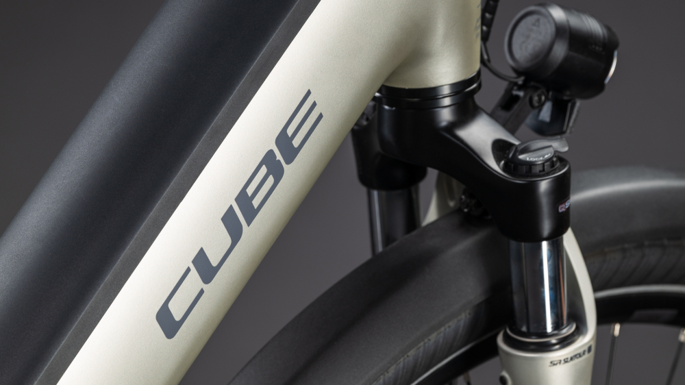 BICICLETA ELECTRICA CUBE SUPREME RT HYBRID COMFORT EXC 600 EASY ENTRY CHAMPAGNE GREY 2026 46 cm [3]