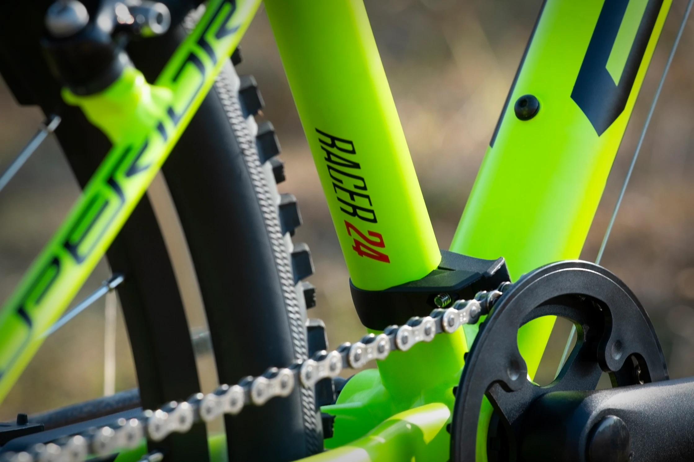 Bicicleta Superior Racer XC 24 Matte Lime/Black/Red [5]