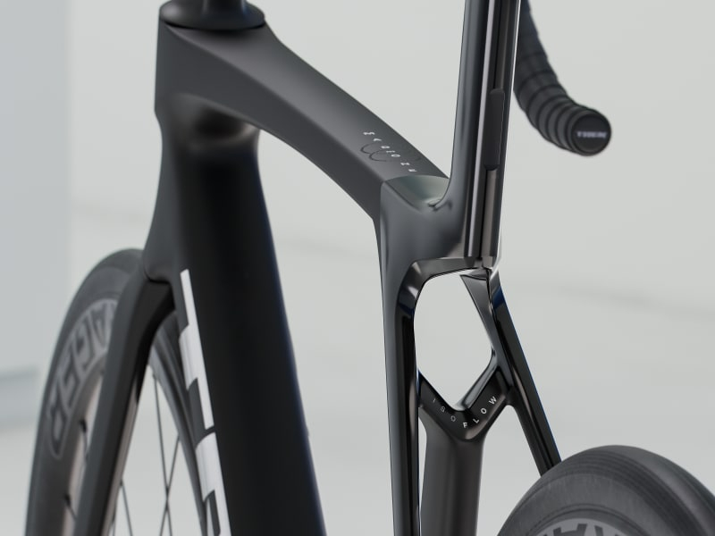BICICLETA TREK MADONE SL 6 MATTE DARK WEB L [4]