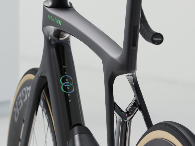 BICICLETA TREK MADONE SLR 7 MATTE CARBON SMOKE/PRISMATIC PEARL M [4]