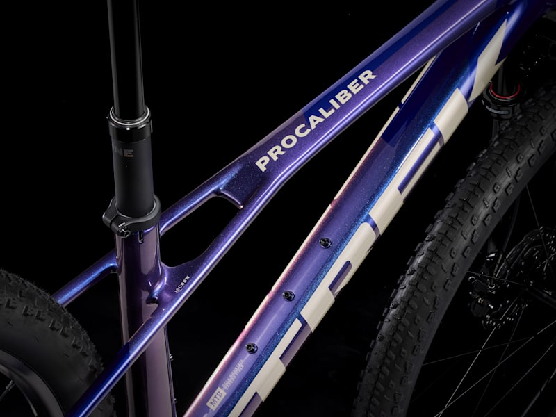 BICICLETA TREK PROCALIBER 9.5 PURPLE FLIP/HEX BLUE L [5]